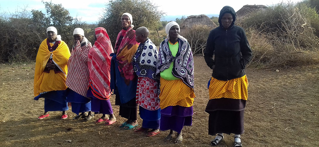 Maasai-women-at-friends-of-karansi-seminar